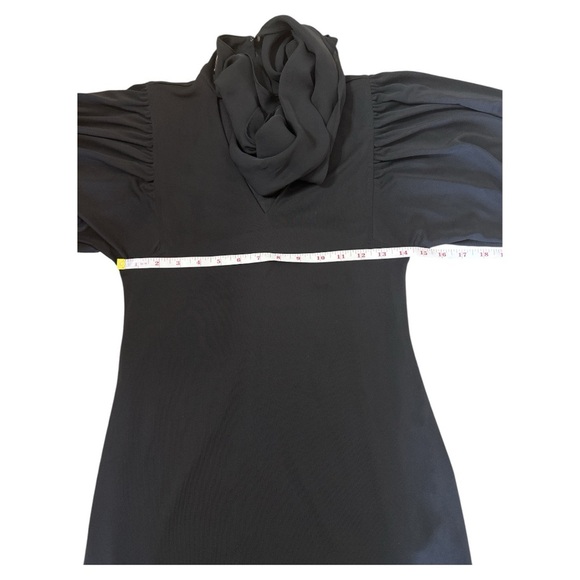 White House Black Market High-Neck Drama Sleeve Dress Size XS - Picture 6 of 9